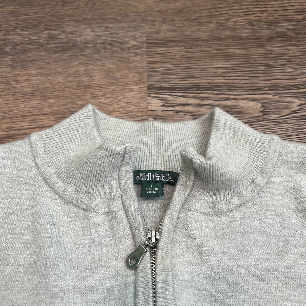 NEW Wild Fable gray sleeveless zip-up crop top Large - Picture 3 of 7